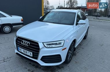 Позашляховик / Кросовер Audi Q3 2015 в Дніпрі