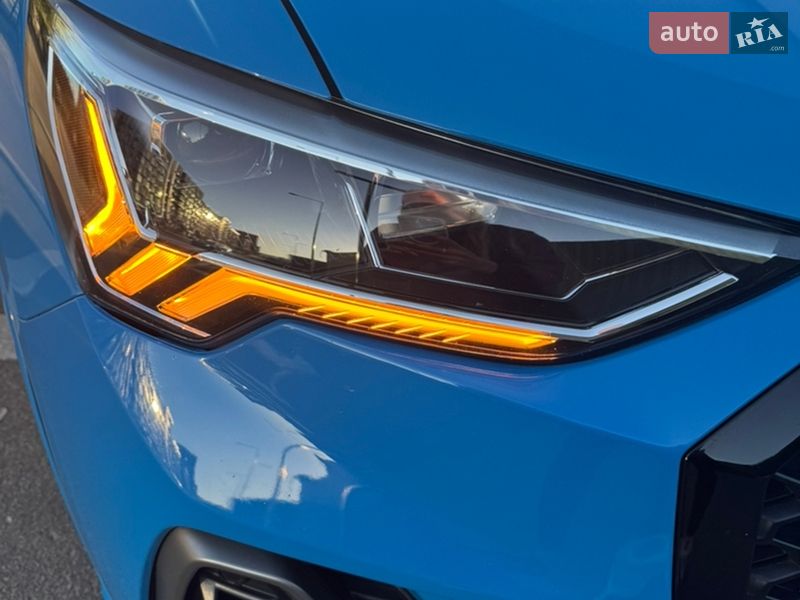 Позашляховик / Кросовер Audi Q3 2022 в Києві