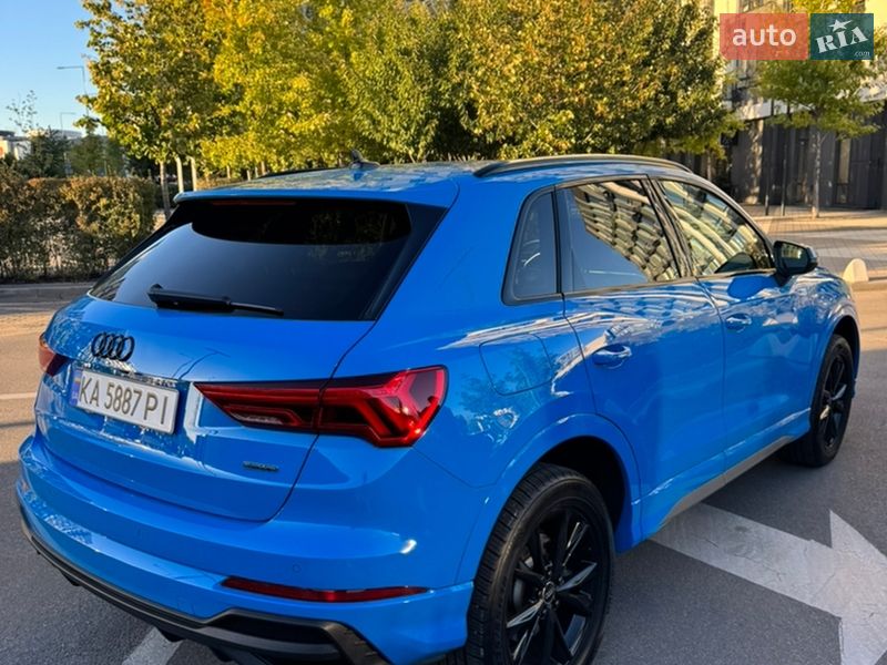 Позашляховик / Кросовер Audi Q3 2022 в Києві