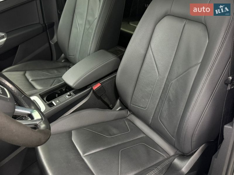 Позашляховик / Кросовер Audi Q3 2021 в Одесі