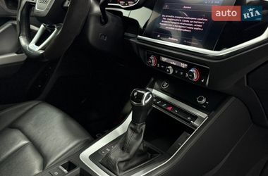 Позашляховик / Кросовер Audi Q3 2021 в Одесі