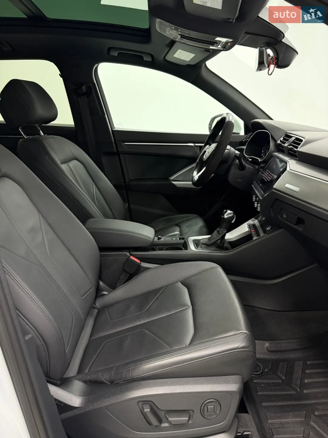2021 Audi Q3 - мініатюра 26