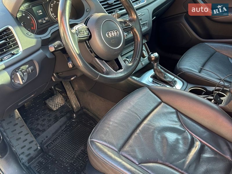 Внедорожник / Кроссовер Audi Q3 2015 в Сумах