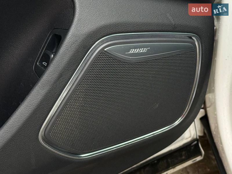 Позашляховик / Кросовер Audi Q3 2016 в Стрию