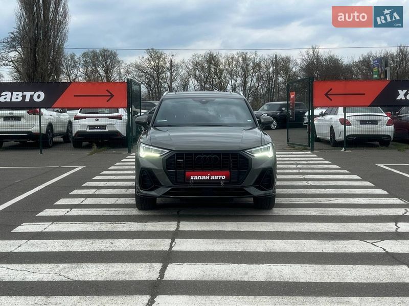 Позашляховик / Кросовер Audi Q3 2023 в Одесі