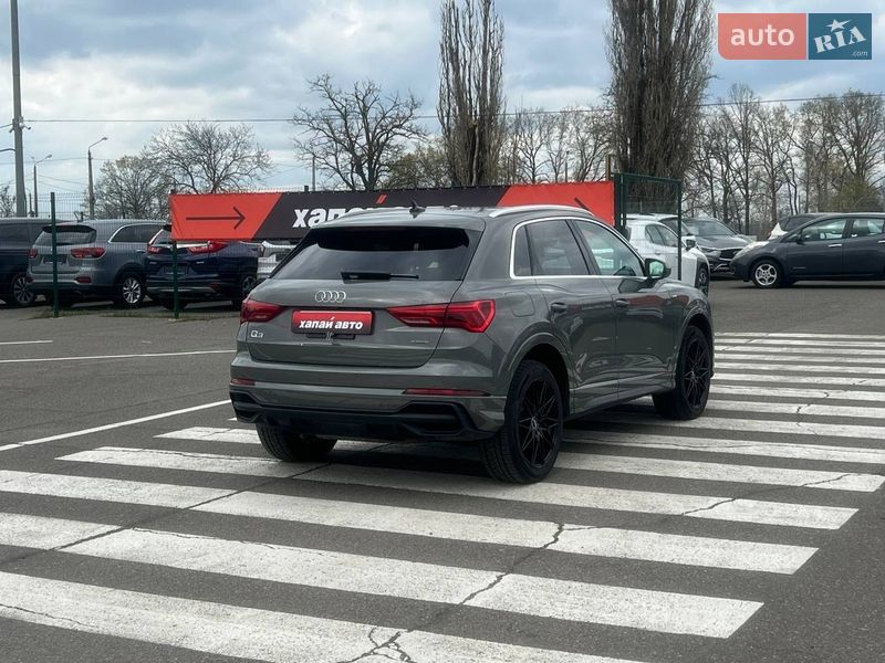 Позашляховик / Кросовер Audi Q3 2023 в Одесі