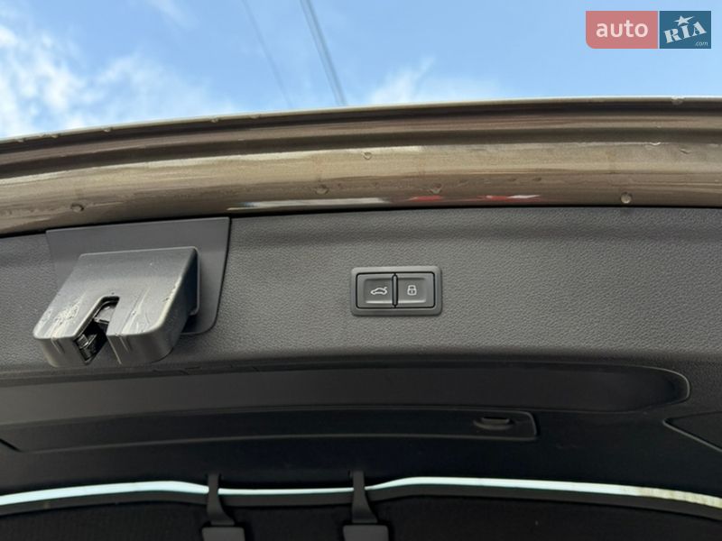 Позашляховик / Кросовер Audi Q3 2014 в Львові фото 18 Позашляховик / Кросовер Audi Q3 2014 в Львові