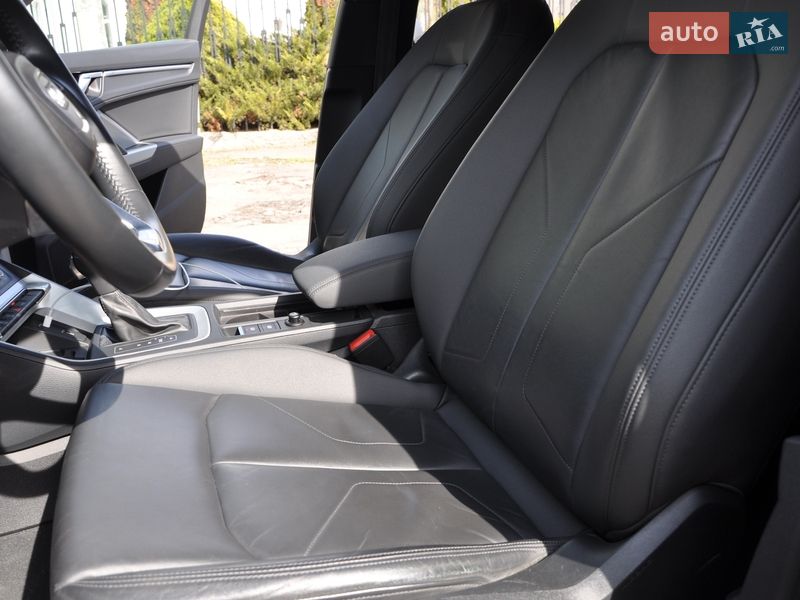 Внедорожник / Кроссовер Audi Q3 2020 в Одессе