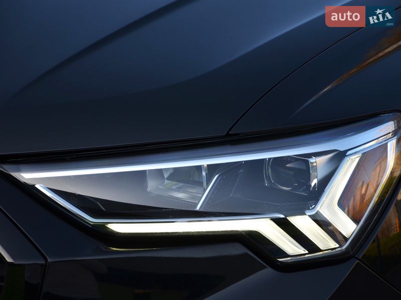 Позашляховик / Кросовер Audi Q3 2023 в Києві