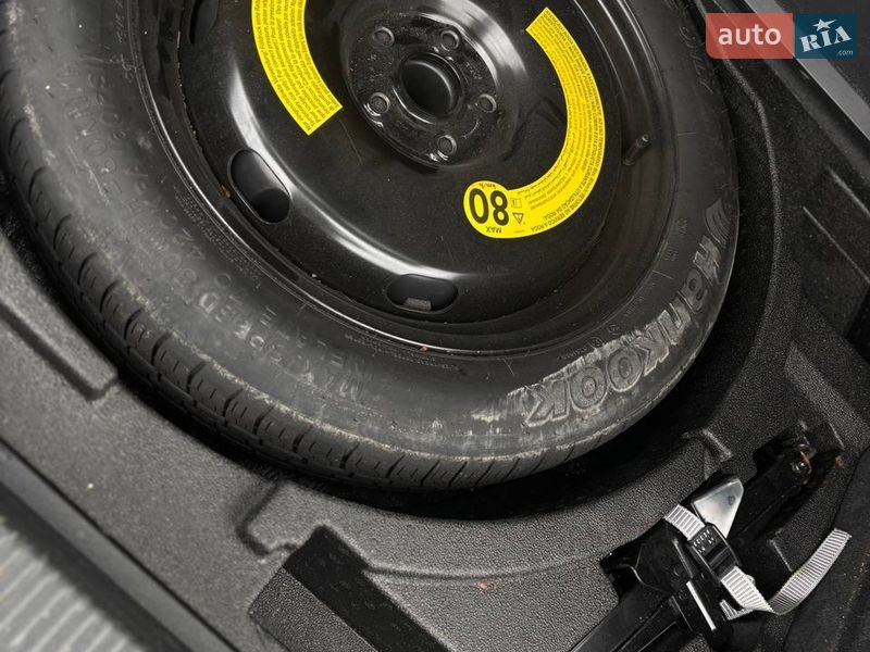 Позашляховик / Кросовер Audi Q3 2017 в Стрию