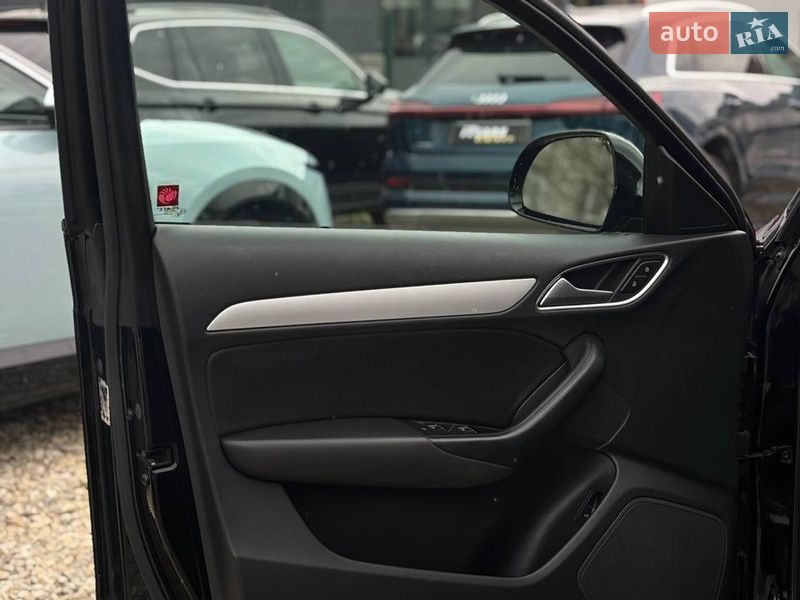 Позашляховик / Кросовер Audi Q3 2017 в Стрию