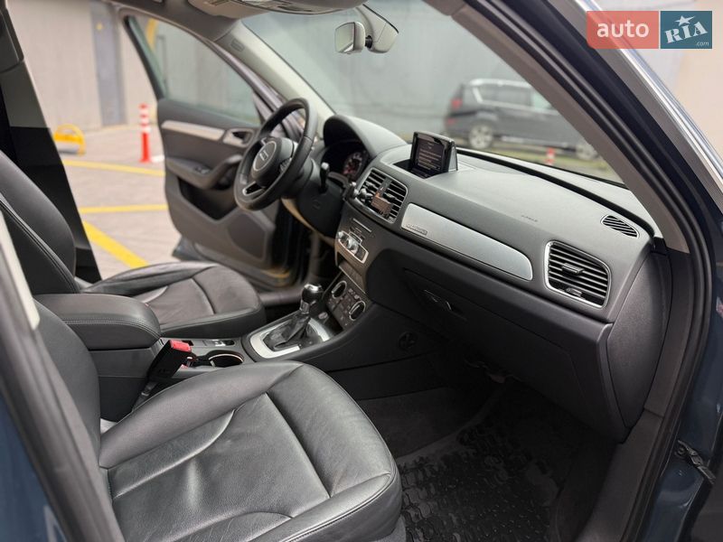 Позашляховик / Кросовер Audi Q3 2015 в Львові