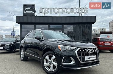 Позашляховик / Кросовер Audi Q3 2019 в Києві