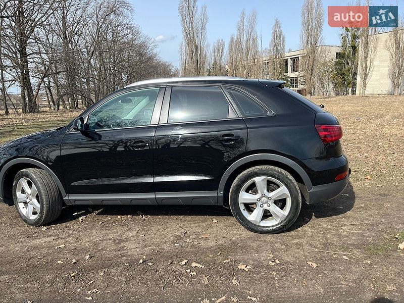 Внедорожник / Кроссовер Audi Q3 2012 в Харькове