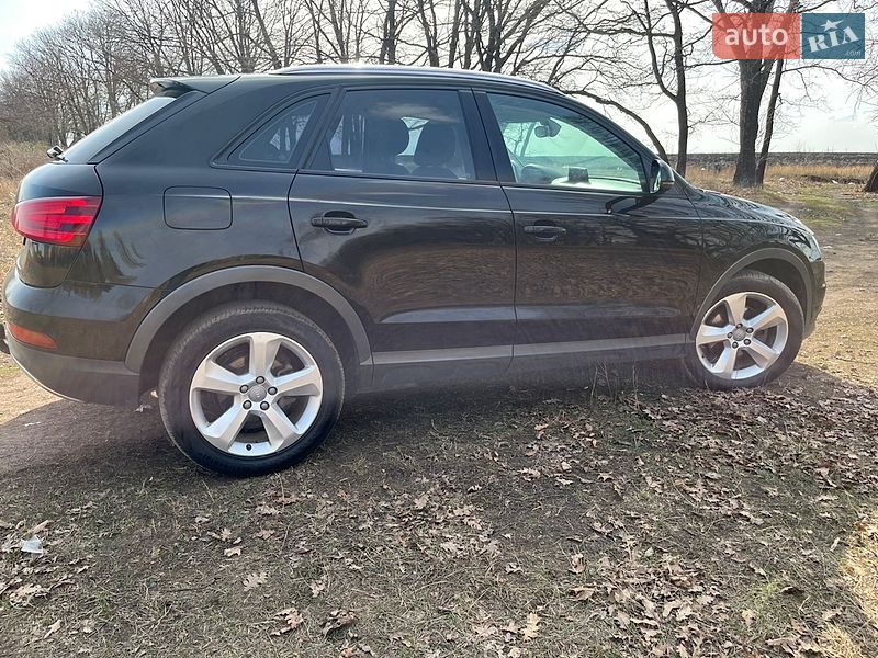 Внедорожник / Кроссовер Audi Q3 2012 в Харькове
