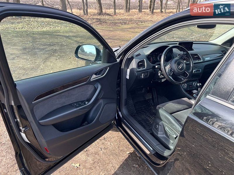 Внедорожник / Кроссовер Audi Q3 2012 в Харькове