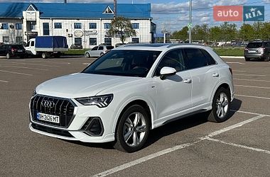 Внедорожник / Кроссовер Audi Q3 2023 в Житомире