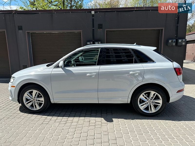Позашляховик / Кросовер Audi Q3 2016 в Львові