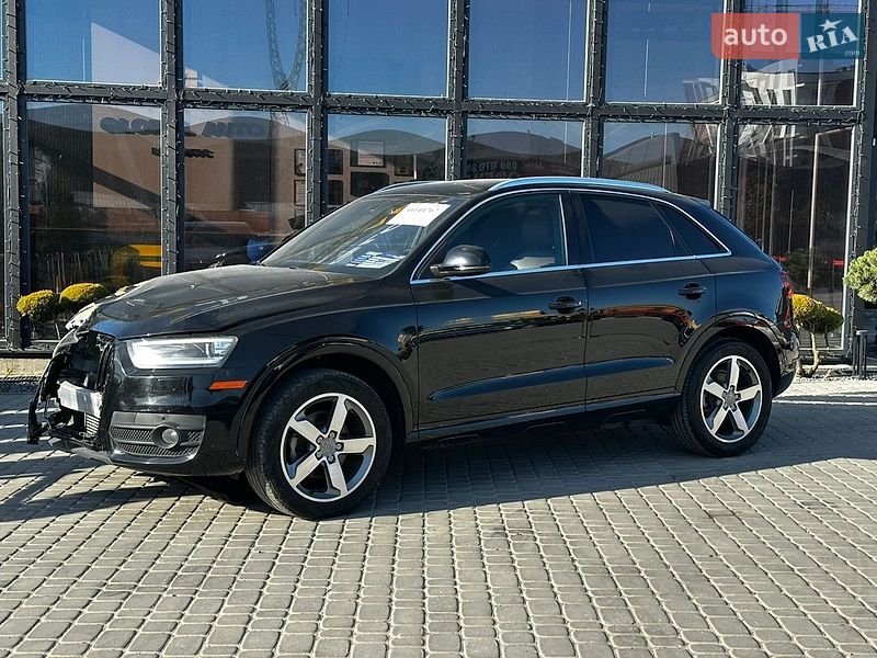 Позашляховик / Кросовер Audi Q3 2015 в Львові