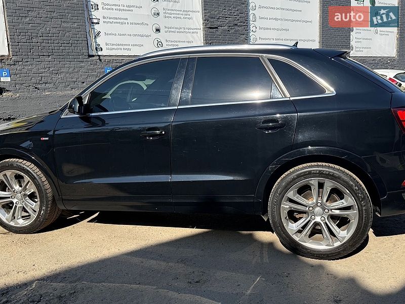 Внедорожник / Кроссовер Audi Q3 2015 в Киеве