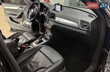 Внедорожник / Кроссовер Audi Q3 2015 в Киеве