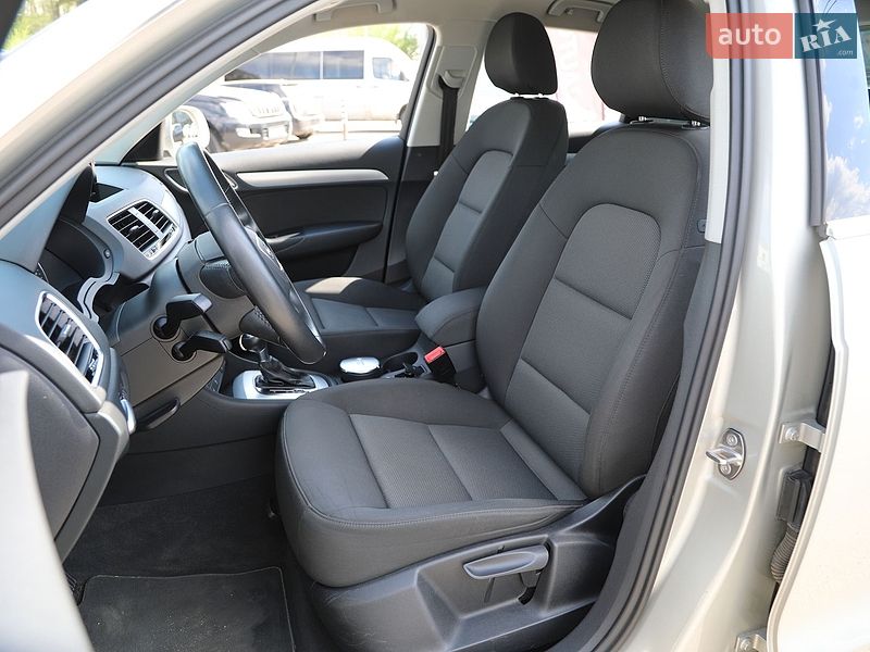 Внедорожник / Кроссовер Audi Q3 2016 в Харькове