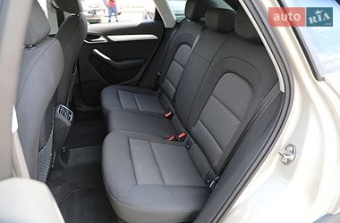 Внедорожник / Кроссовер Audi Q3 2016 в Харькове