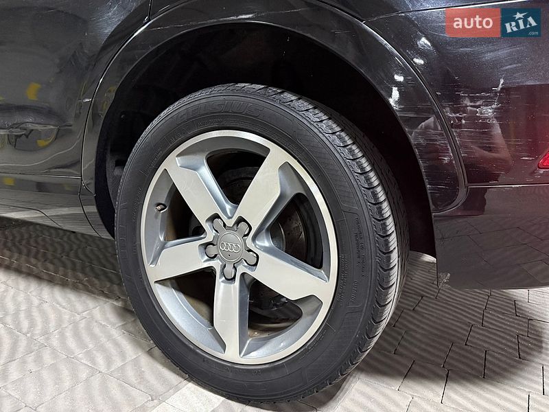 Внедорожник / Кроссовер Audi Q3 2014 в Тернополе