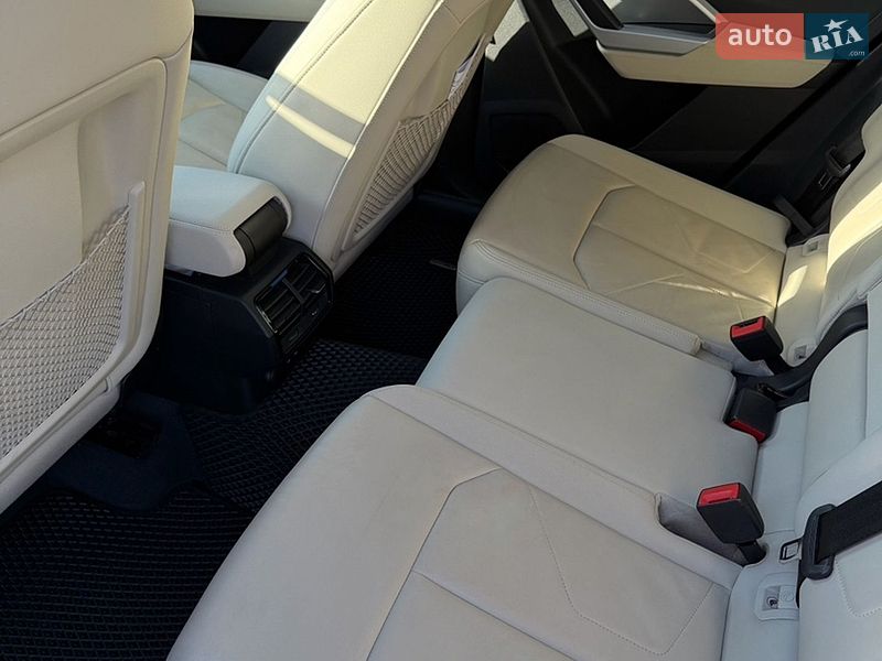 Внедорожник / Кроссовер Audi Q3 2019 в Хмельницком