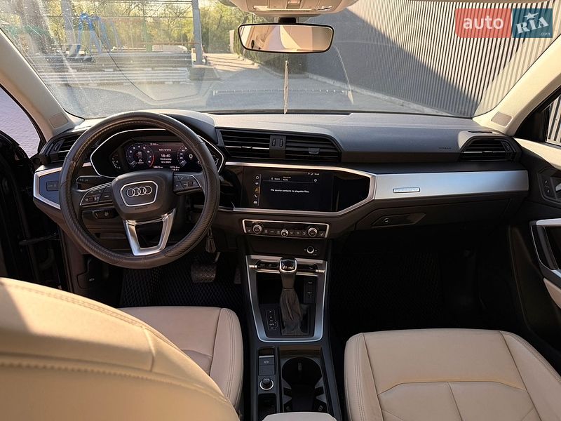 Внедорожник / Кроссовер Audi Q3 2019 в Хмельницком