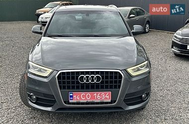 Внедорожник / Кроссовер Audi Q3 2015 в Мукачево