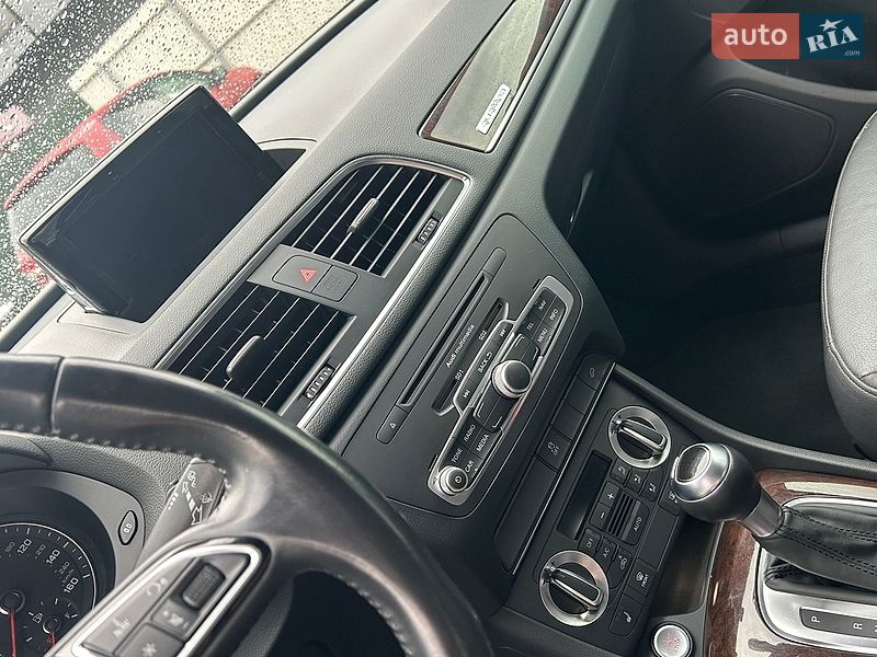 Внедорожник / Кроссовер Audi Q3 2015 в Мукачево