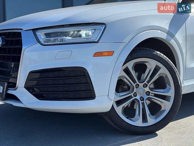 Внедорожник / Кроссовер Audi Q3 2016 в Ровно