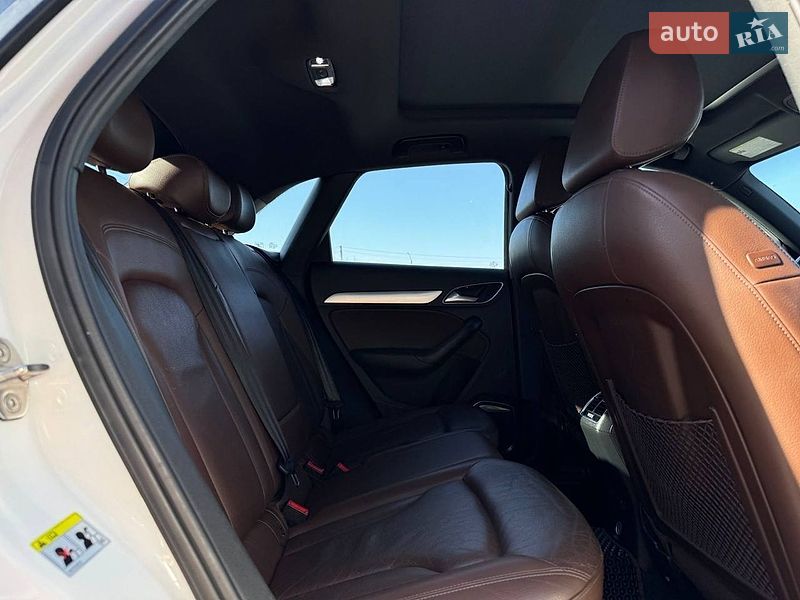 Внедорожник / Кроссовер Audi Q3 2016 в Ровно