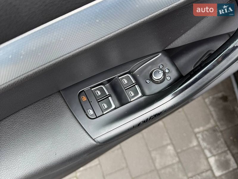 Позашляховик / Кросовер Audi Q3 2014 в Львові