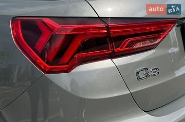 Внедорожник / Кроссовер Audi Q3 2020 в Киеве