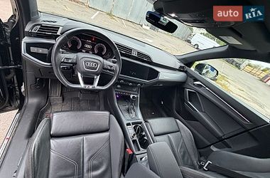 Внедорожник / Кроссовер Audi Q3 2019 в Одессе