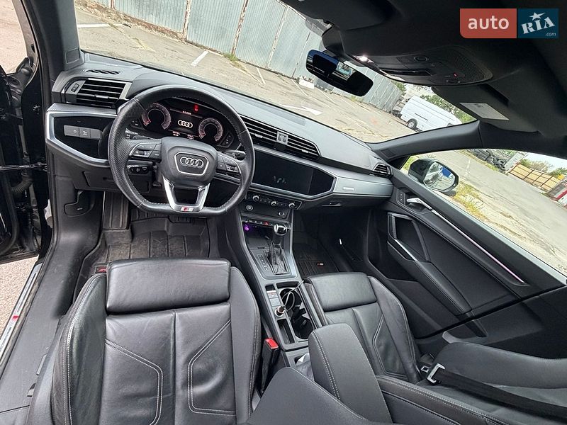 Внедорожник / Кроссовер Audi Q3 2019 в Одессе