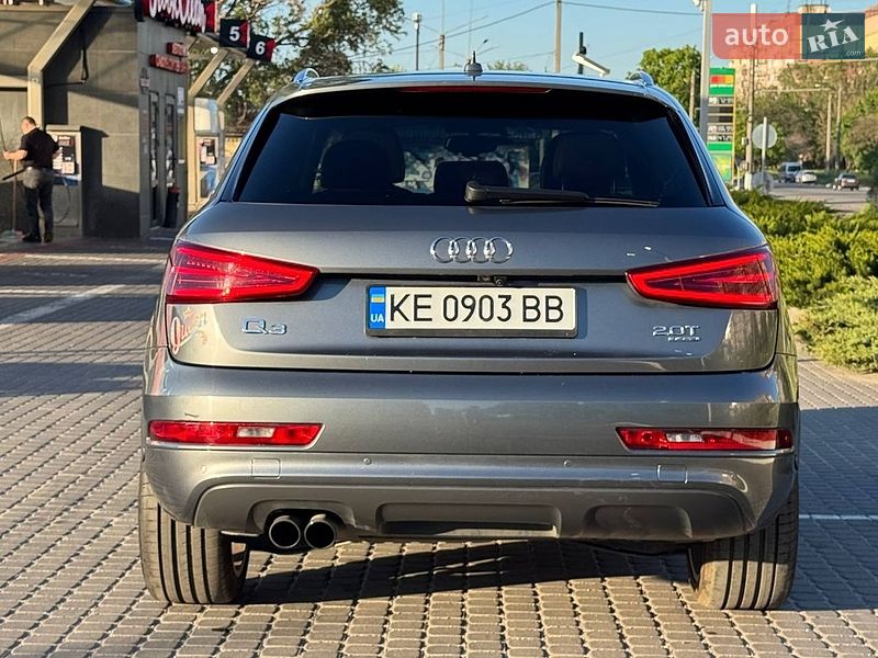 Внедорожник / Кроссовер Audi Q3 2015 в Днепре