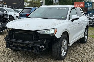 Внедорожник / Кроссовер Audi Q3 2020 в Стрые