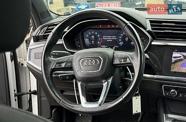 Внедорожник / Кроссовер Audi Q3 2020 в Стрые