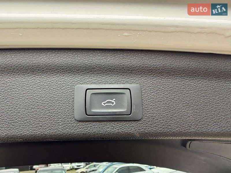Внедорожник / Кроссовер Audi Q3 2020 в Стрые