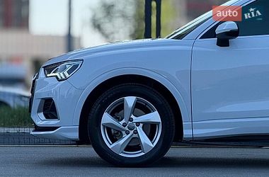 Позашляховик / Кросовер Audi Q3 2020 в Києві