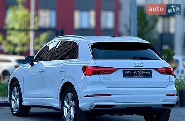 Позашляховик / Кросовер Audi Q3 2020 в Києві