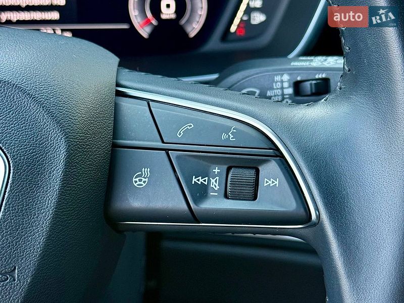 Позашляховик / Кросовер Audi Q3 2020 в Києві