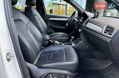 Внедорожник / Кроссовер Audi Q3 2017 в Киеве