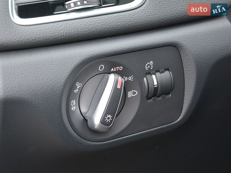 Позашляховик / Кросовер Audi Q3 2016 в Києві