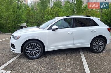Внедорожник / Кроссовер Audi Q3 2022 в Киеве