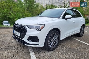Внедорожник / Кроссовер Audi Q3 2022 в Киеве