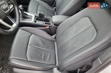 Внедорожник / Кроссовер Audi Q3 2022 в Киеве
